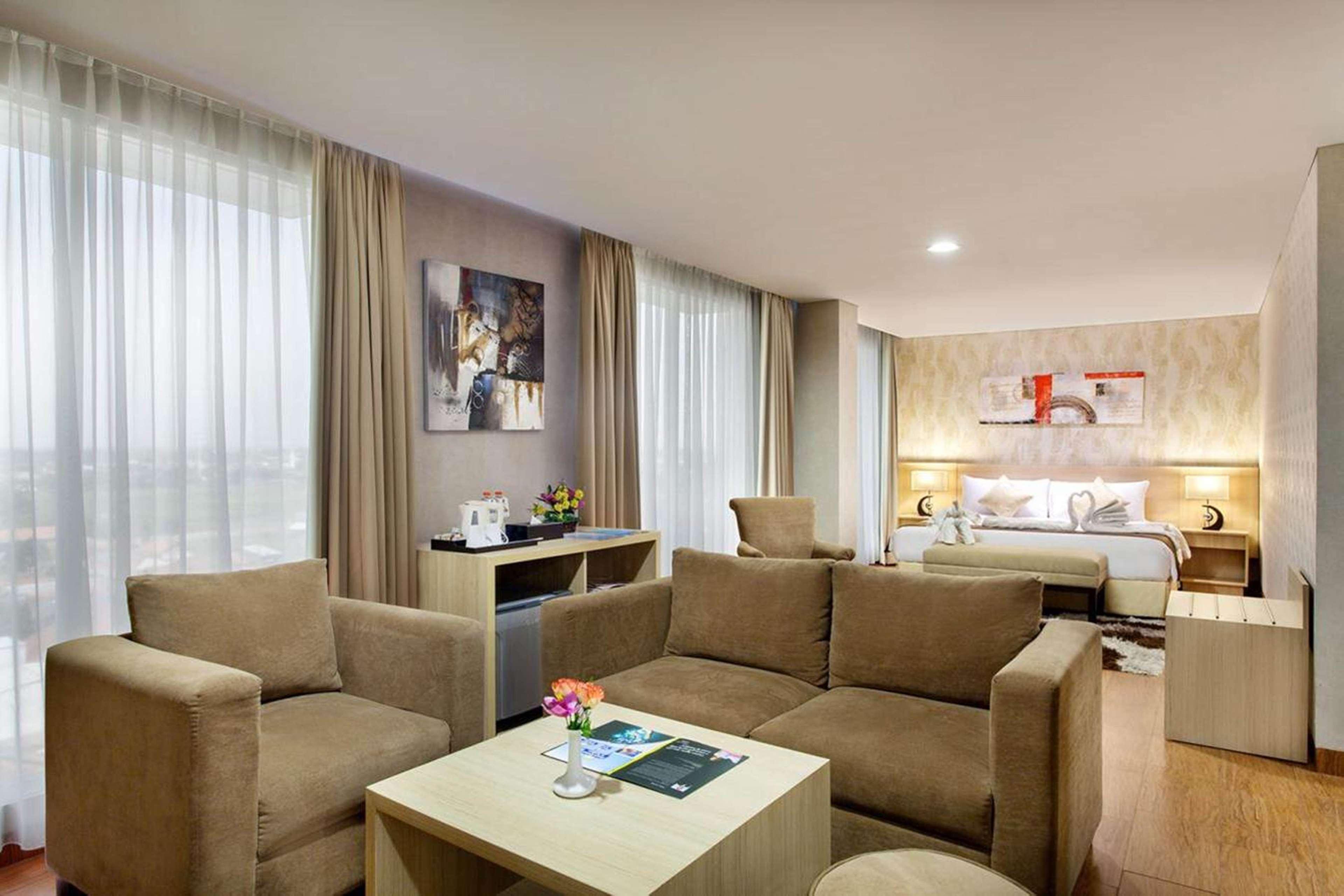 Days Hotel & Suites By Wyndham Jakarta Airport Τάνγκερανγκ Εξωτερικό φωτογραφία